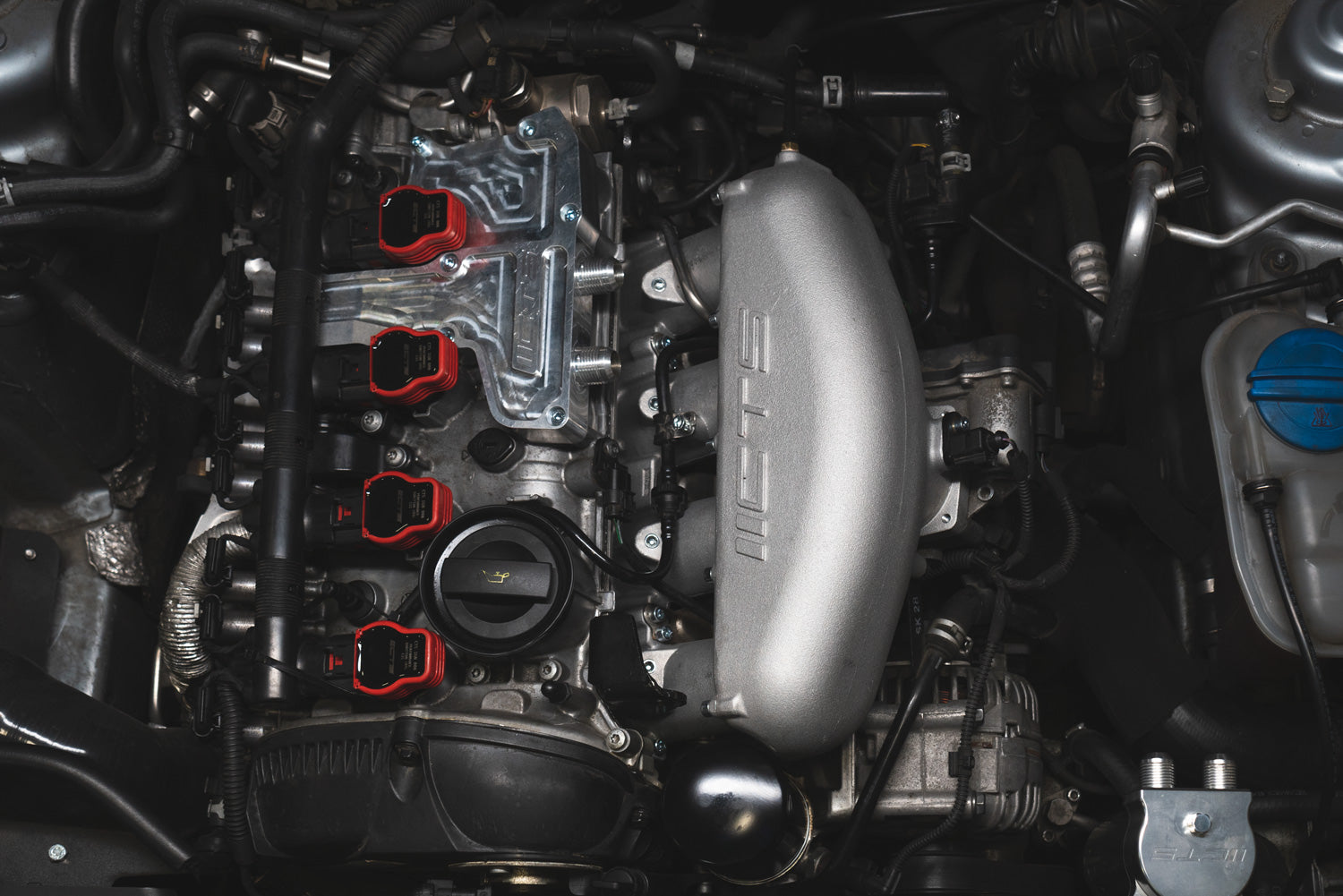 CTS TURBO 2.0T FSI EA113 & TSI EA888 INTAKE MANIFOLD W/ WATER METH INJECTION