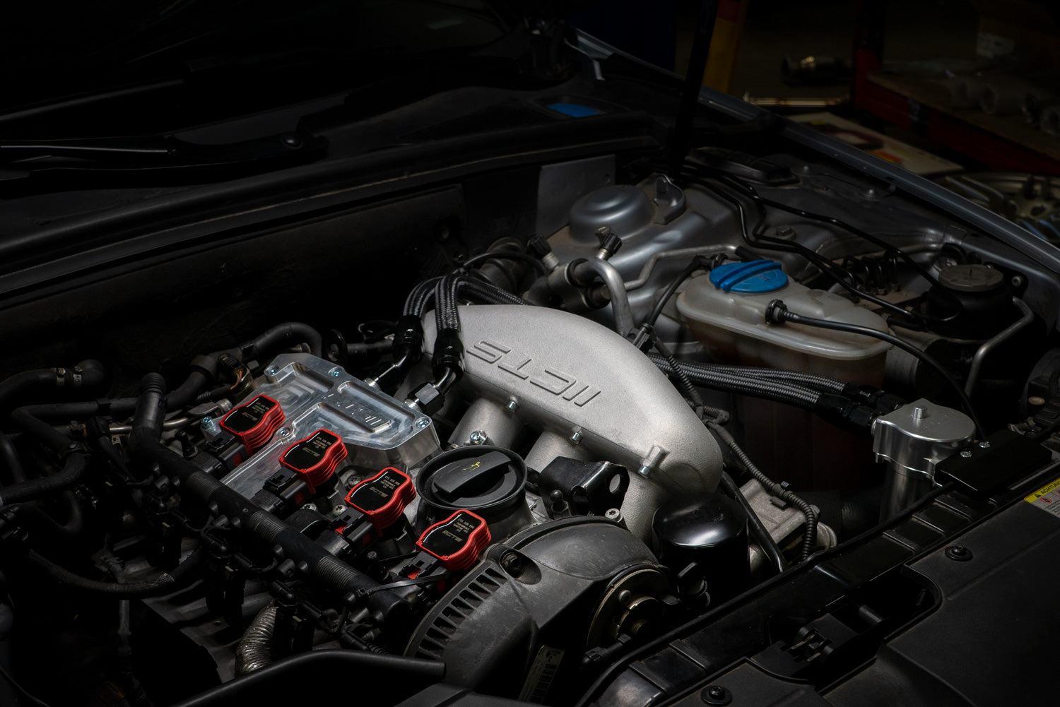 CTS TURBO 2.0T FSI EA113 &amp; TSI EA888 INTAKE MANIFOLD W/ WATER METH INJECTION